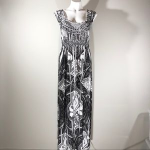 One World Sleeveless Maxi Black & White Sm Dress